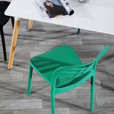 chaises salle a manger scandinavian plastic chair